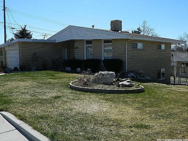 1st image of 2936 E Preston St