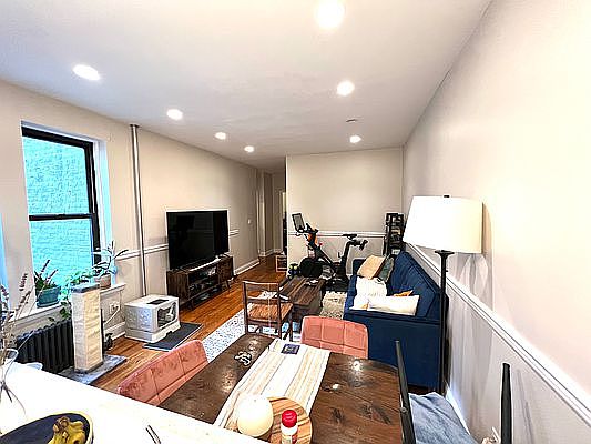 5th image of 1154 President St APT 3D