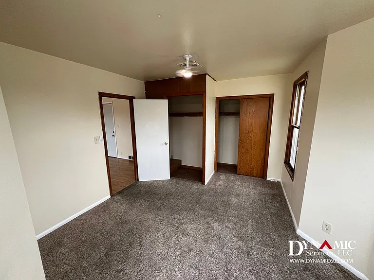 233 S Duluth Ave — Photo 10