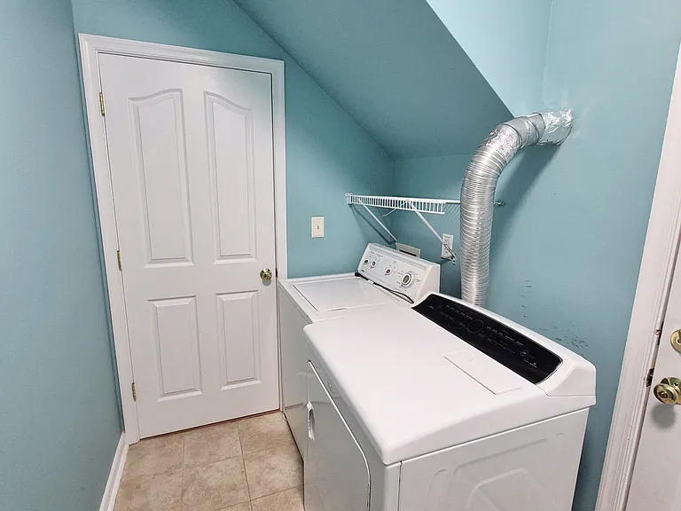 1563 Providence Knoll Dr — Photo 41