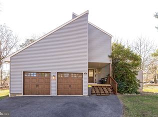 18 Eastwood Dr, Voorhees, NJ 08043