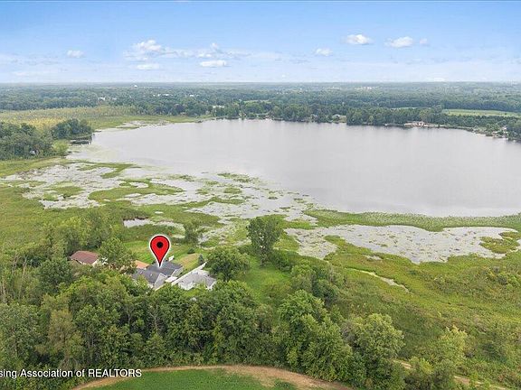 2nd image of 9819 Burco Dr