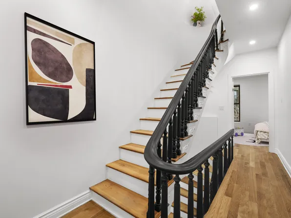 237 Saint James Place image 11 of 20