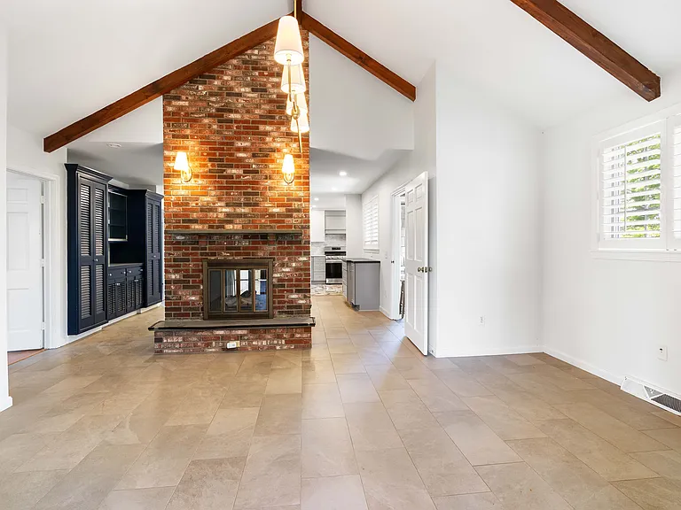 101 Roseneath Ave — Photo 20