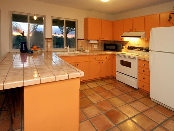 5th image of 1932 S Placita Andujar
