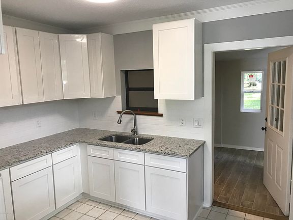 2nd image of 1171 Pangola Dr