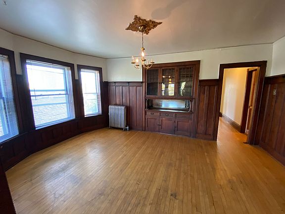 4th image of 1838 N Oakland Ave #8