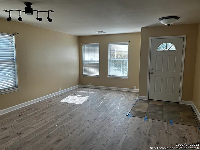 1707 Mountain Brk — Photo 3