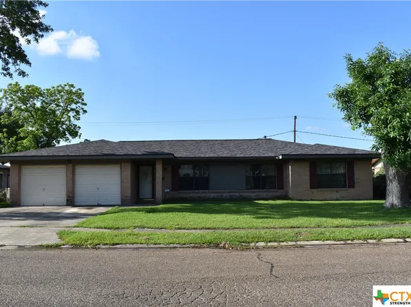 1902 E Bon Aire Ave, Victoria, TX 77901