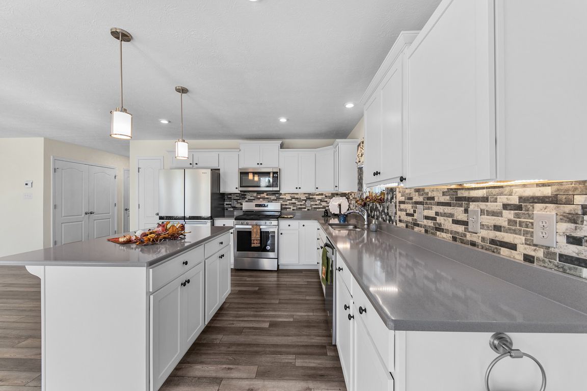 next background image