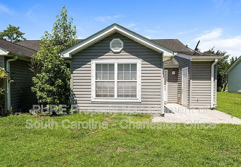 7840 Park Gate Dr — Photo 20