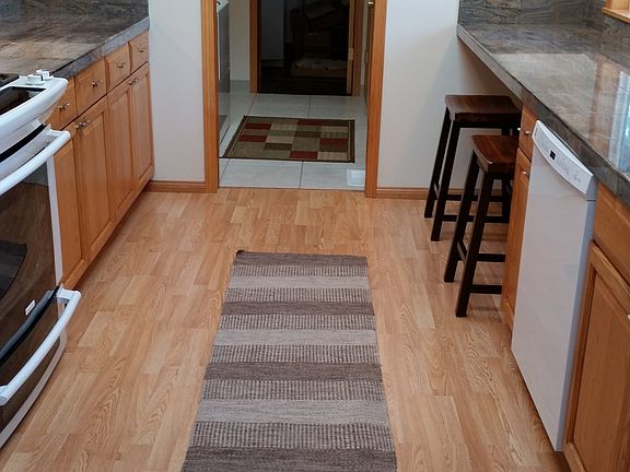 4th image of 3906 NE 60th Ave