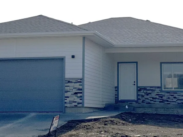 3603 Mach 1 Dr, Norfolk, NE 68701