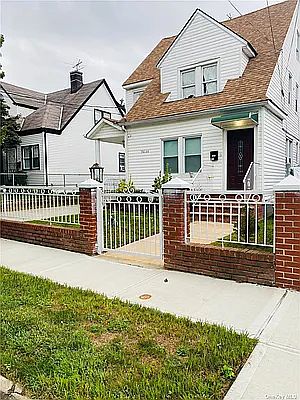 2nd image of 194-44 115th Dr