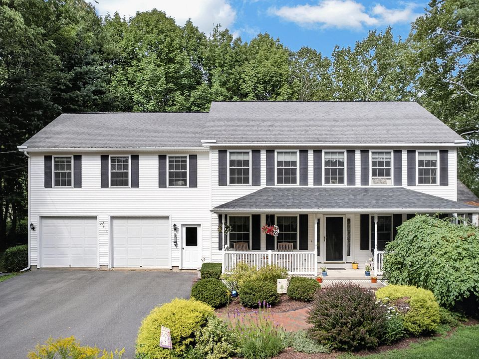 1st image of 545 Deerfield Drive
