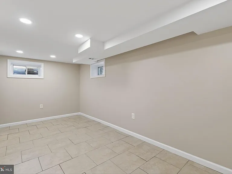 7216 Carol Ln — Photo 29
