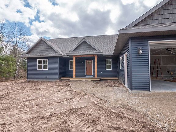 2nd image of 1079 E Lake Ridge Rd