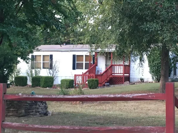 559 Almond Ct, Bracey, VA 23919
