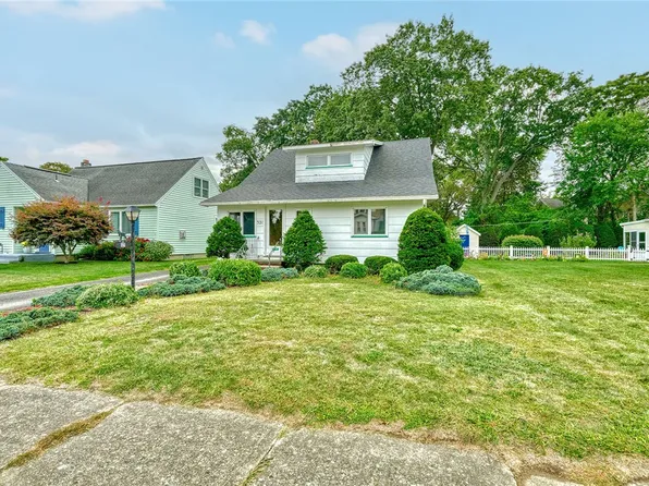 321 Wacona Ave, Rochester, NY 14622