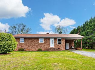 5456 Finch Farm Rd, Trinity, NC 27370