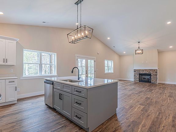 4th image of 735 Lead Mine Valley Rd SW