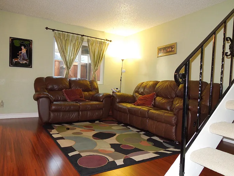 43111 Washington Cmn — Photo 2
