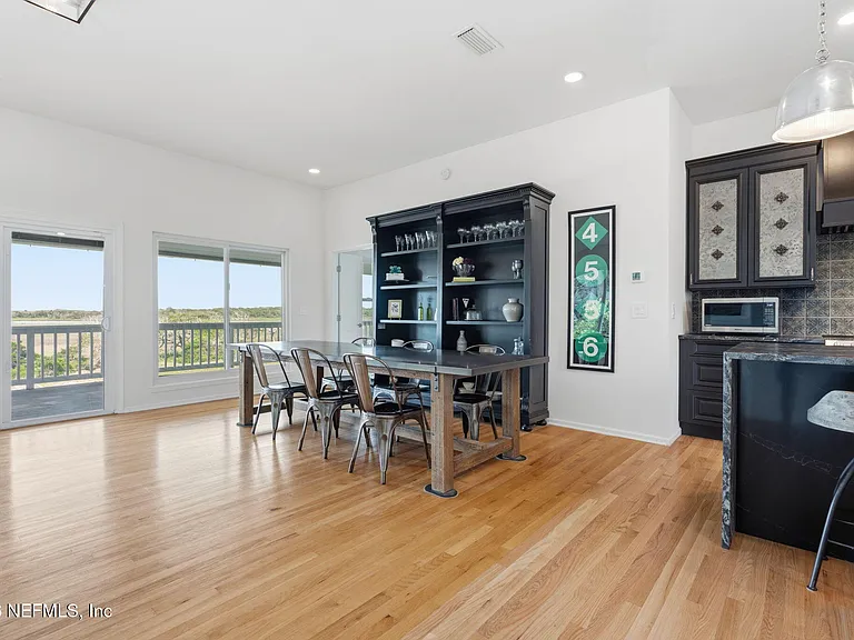 149 Beachside Dr — Photo 15