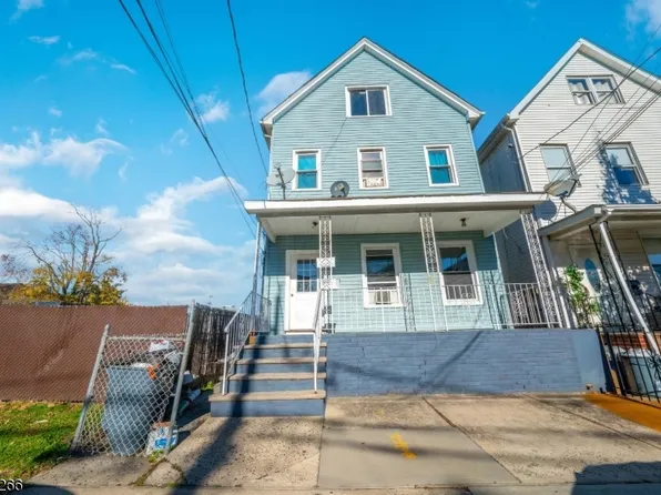 909 Olive St, Elizabeth City, NJ 07201