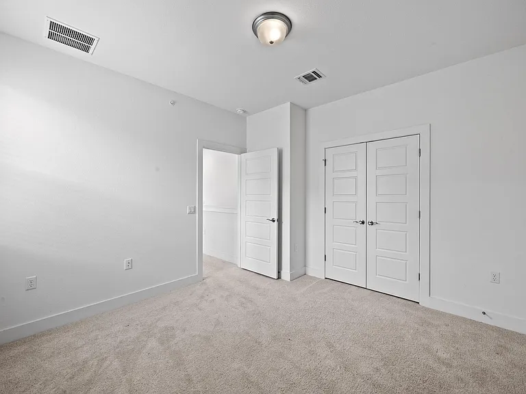 2222 Simond Ave #E — Photo 21