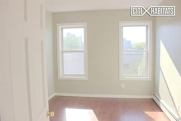 Rented by Citi Habitats | media 15