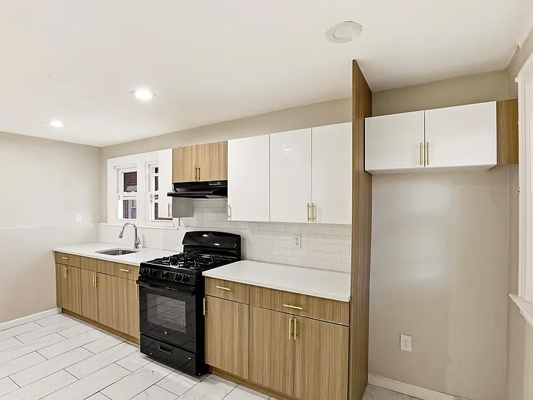 712 Sheridan Ave — Photo 12