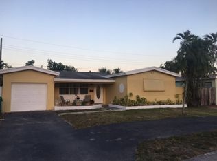 2907 Island Dr, Miramar, FL 33023