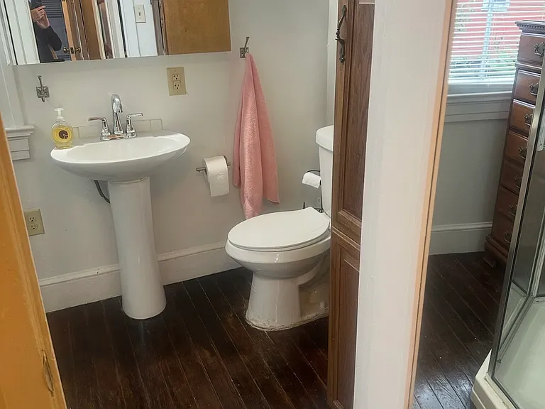 156 Alix St — Photo 7