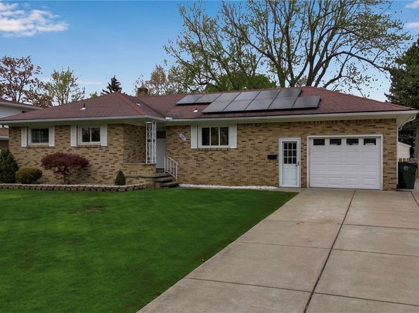 30 Ashford Pl, Depew, NY 14043