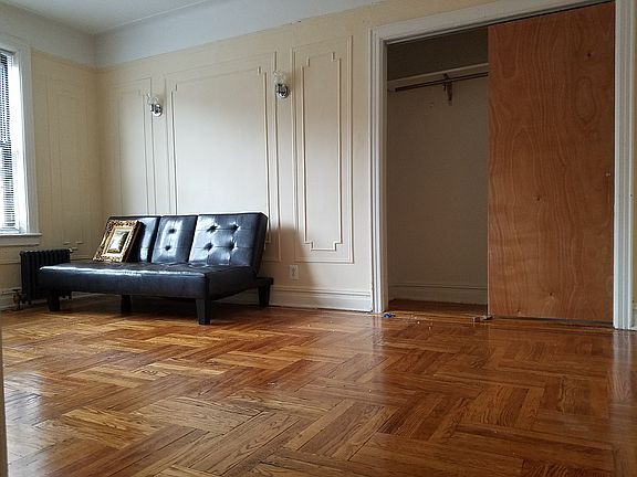 3rd image of 4130 46th St #6D