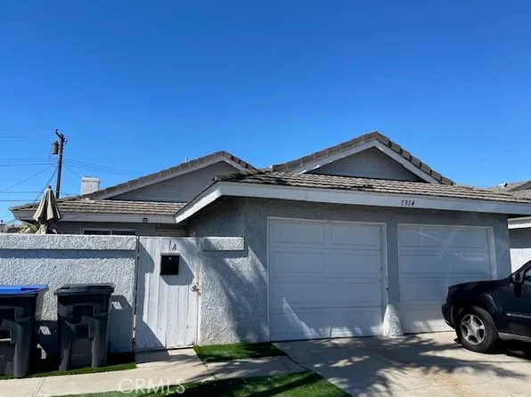 1314 N Bewley St, Santa Ana, CA 92703