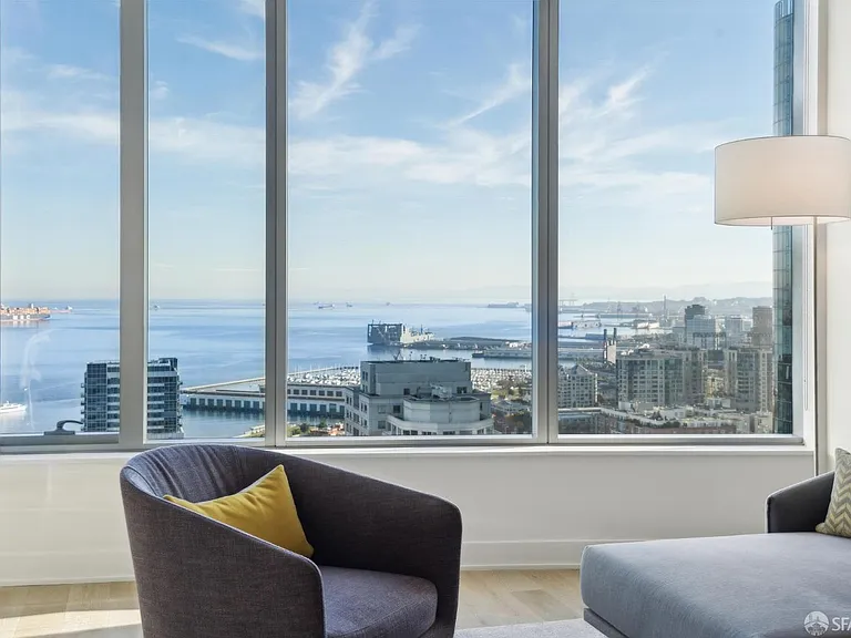 201 Folsom St #33D — Photo 9
