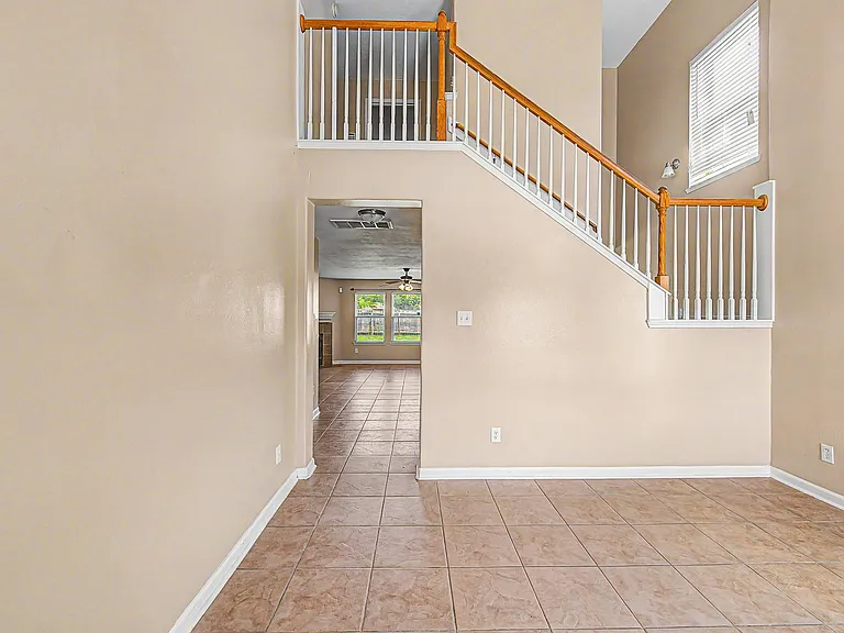 18114 Sorrell Oaks Ln — Photo 5