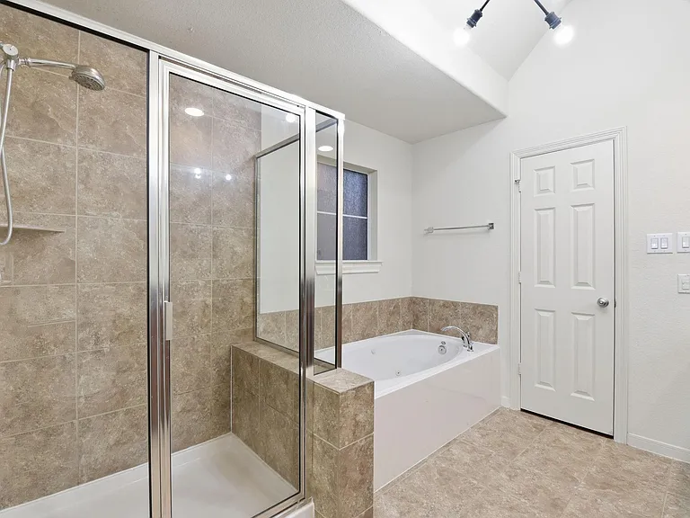 3209 Clearview Cir — Photo 33