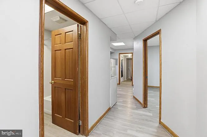Building Photo - 303 N Mulberry St