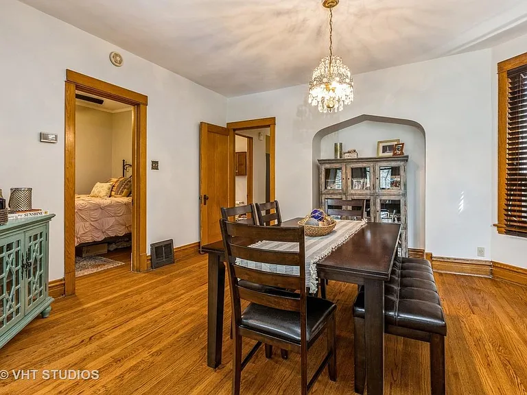 3745 N Oakley Ave #2 — Photo 5