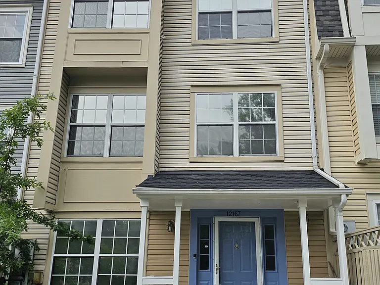 12167 Old Salem Ct — Photo 1