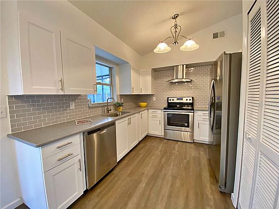 2nd image of 7828 Hyacinth Dr