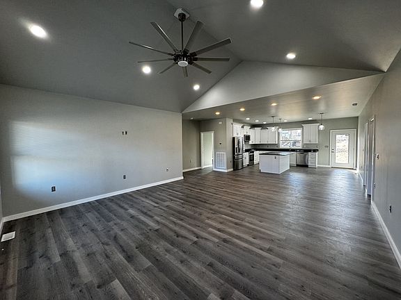 3rd image of 2395 Mountain Reserve Dr NE
