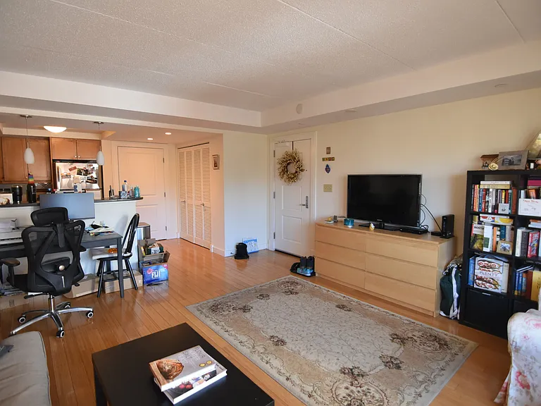 68 Marion St #305 — Photo 1