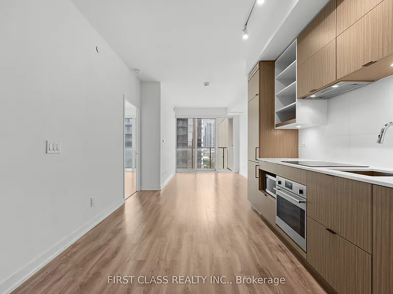 20 Edward St #1309 — Photo 4