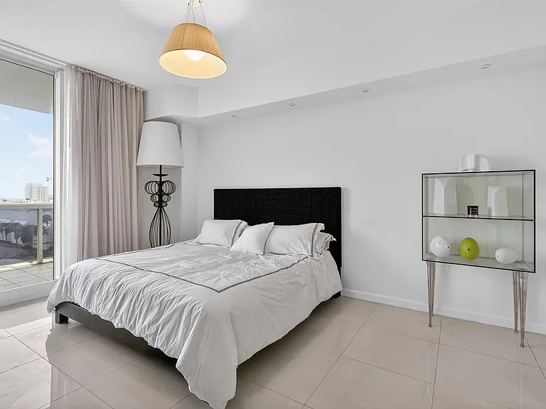 9595 Collins Ave #N-8F — Photo 25