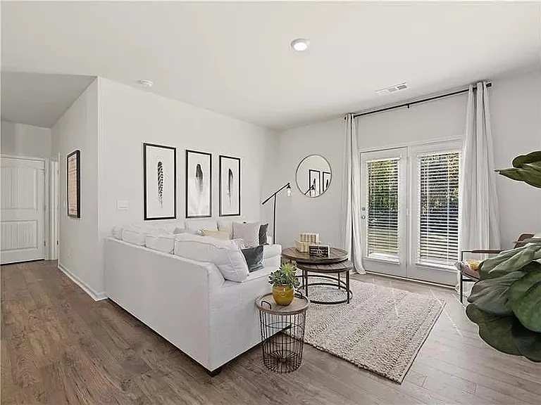 160 Shadwood Pl — Photo 13