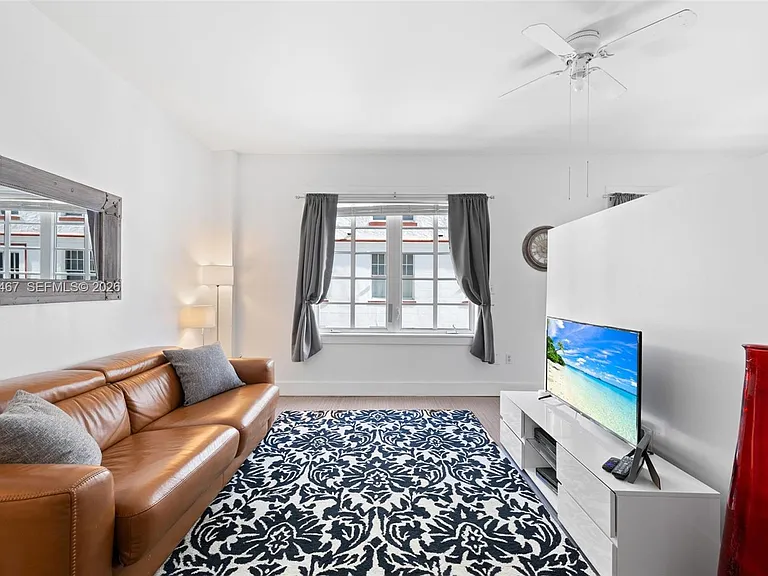 530 Ocean Dr #108 — Photo 3