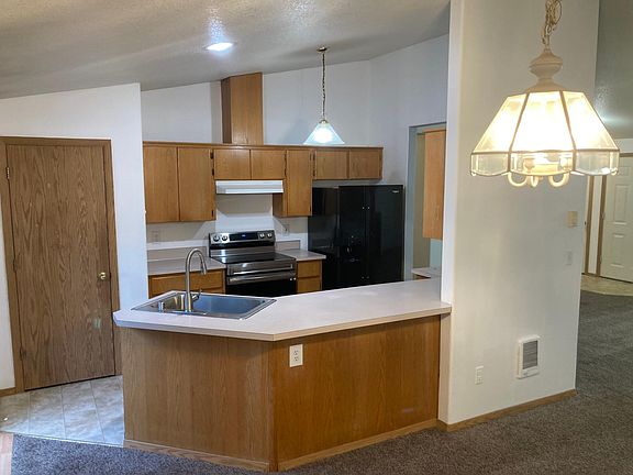 4th image of 8315 NE 54th St